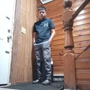 Meet your Posher, Moises